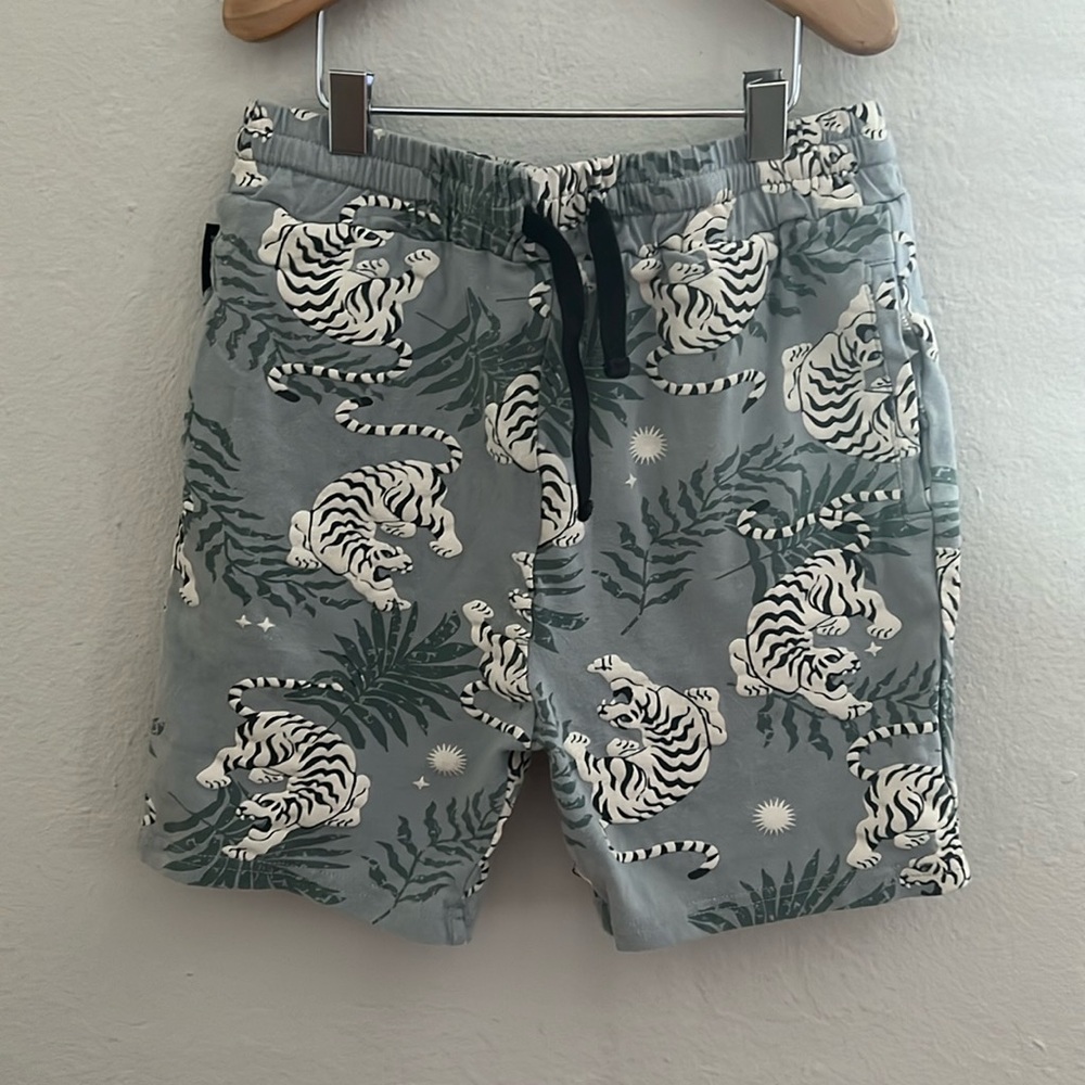 Tiny Tribe knit shorts Tiger Print size 7